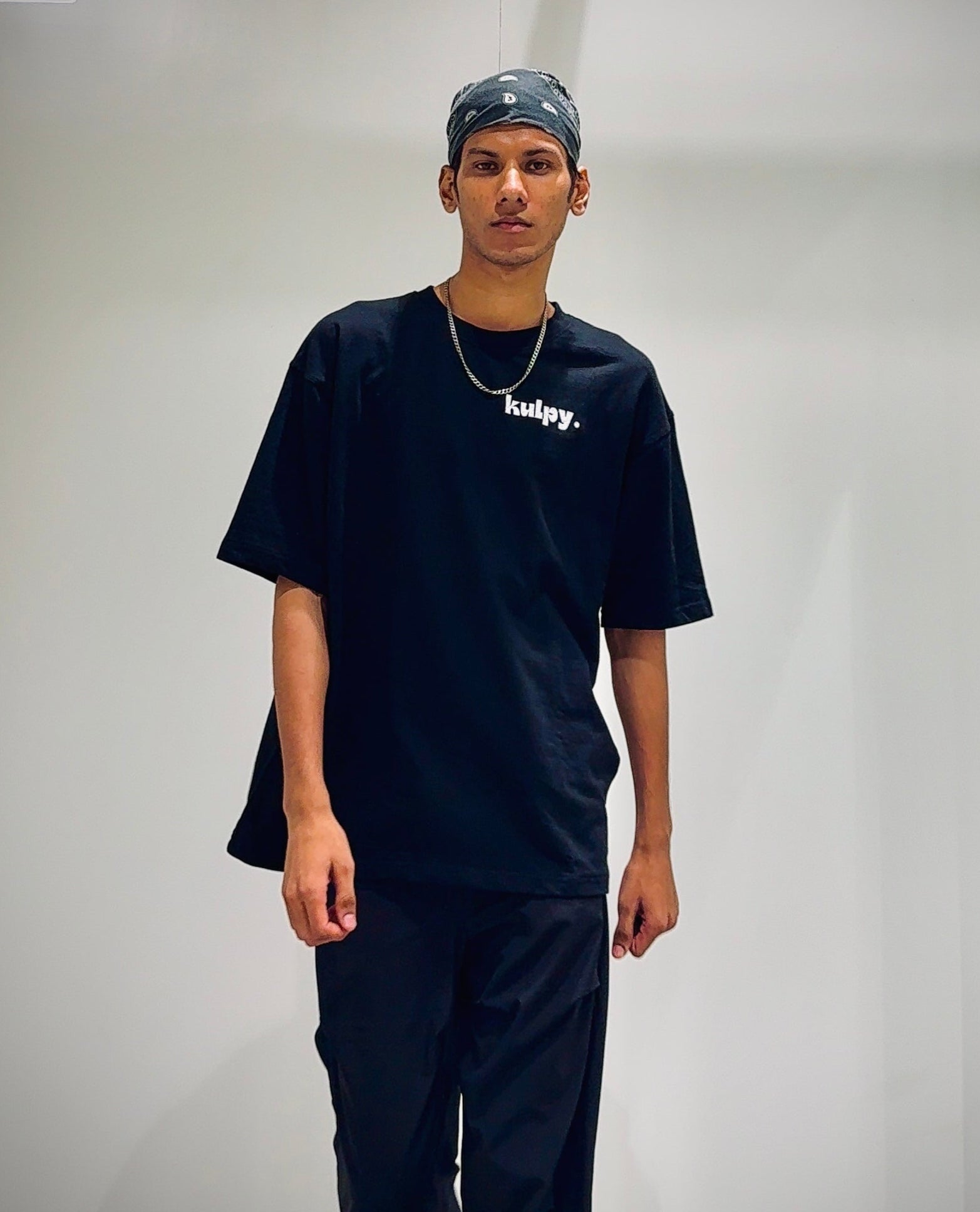 OBSIDIAN BLACK OVERSIZE TSHIRT